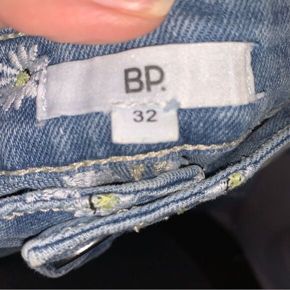 BP. Floral Embroidered Mom Jeans - Picture 3 of 6